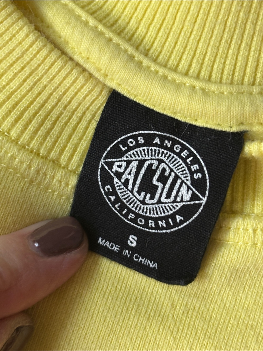 PacSun Yellow Crewneck Sweatshirt with Front Graphic - Picture 3 of 7